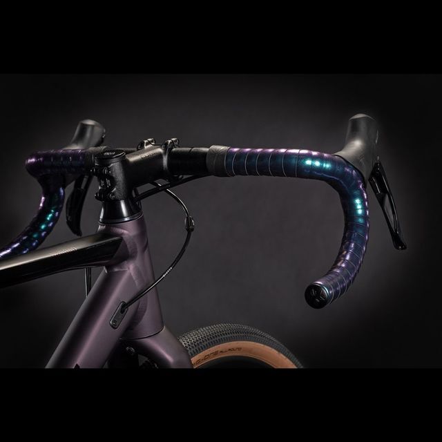 CUBE Nuroad WS 2021 naisten gravel grinder CUBE Nuroad WS 2021 naisten gravel grinder